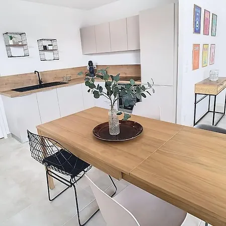 Holiday home 6 Personnes Proche Et Foret