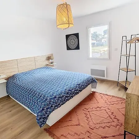 Holiday home 6 Personnes Proche Et Foret *